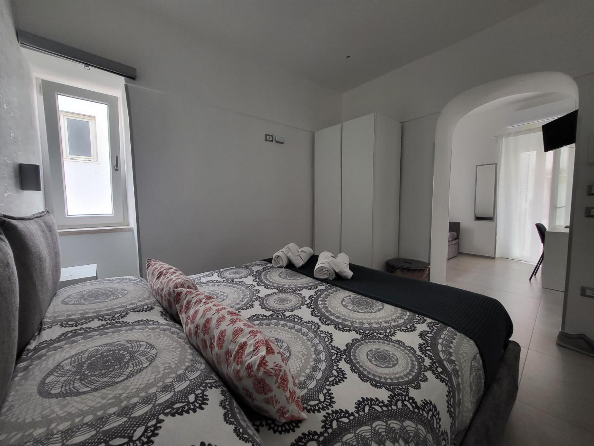 B&B Tra Le Vie Del Borgo 비에스테 객실 사진